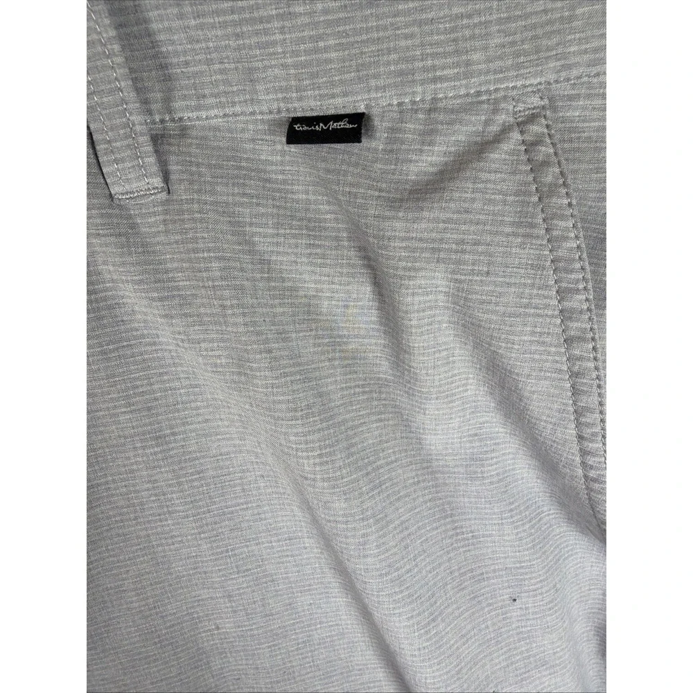 TravisMathew Beck Mens Golf Shorts Grey Size 40 Heather Performance Stretch